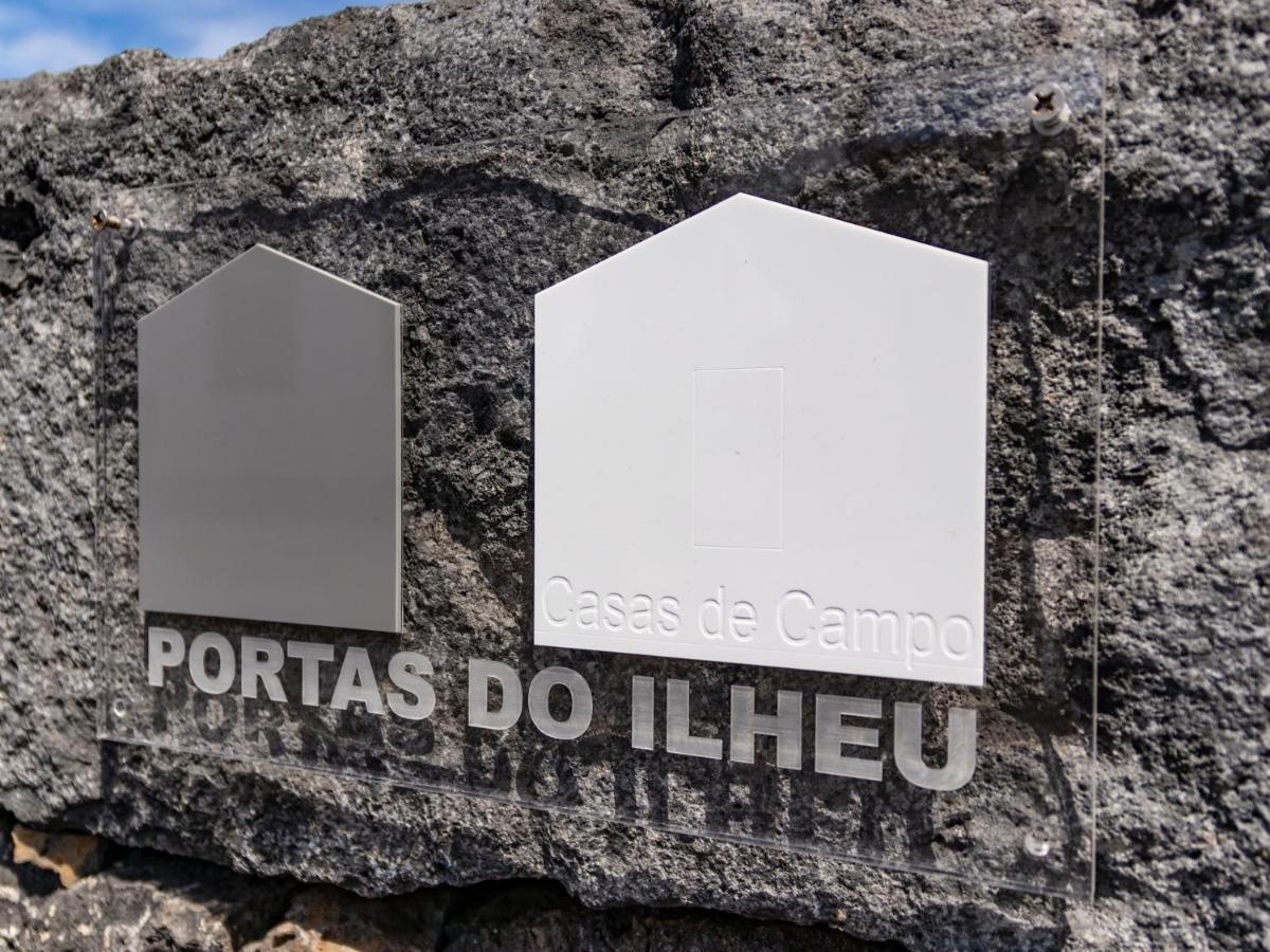 Praia da Graciosa Portas Do Ilheuヴィラ エクステリア 写真